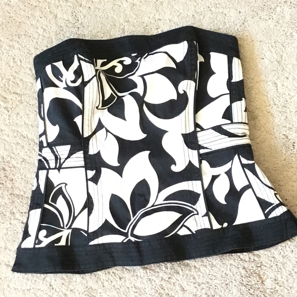 White House Black Market Boustier Top EUC